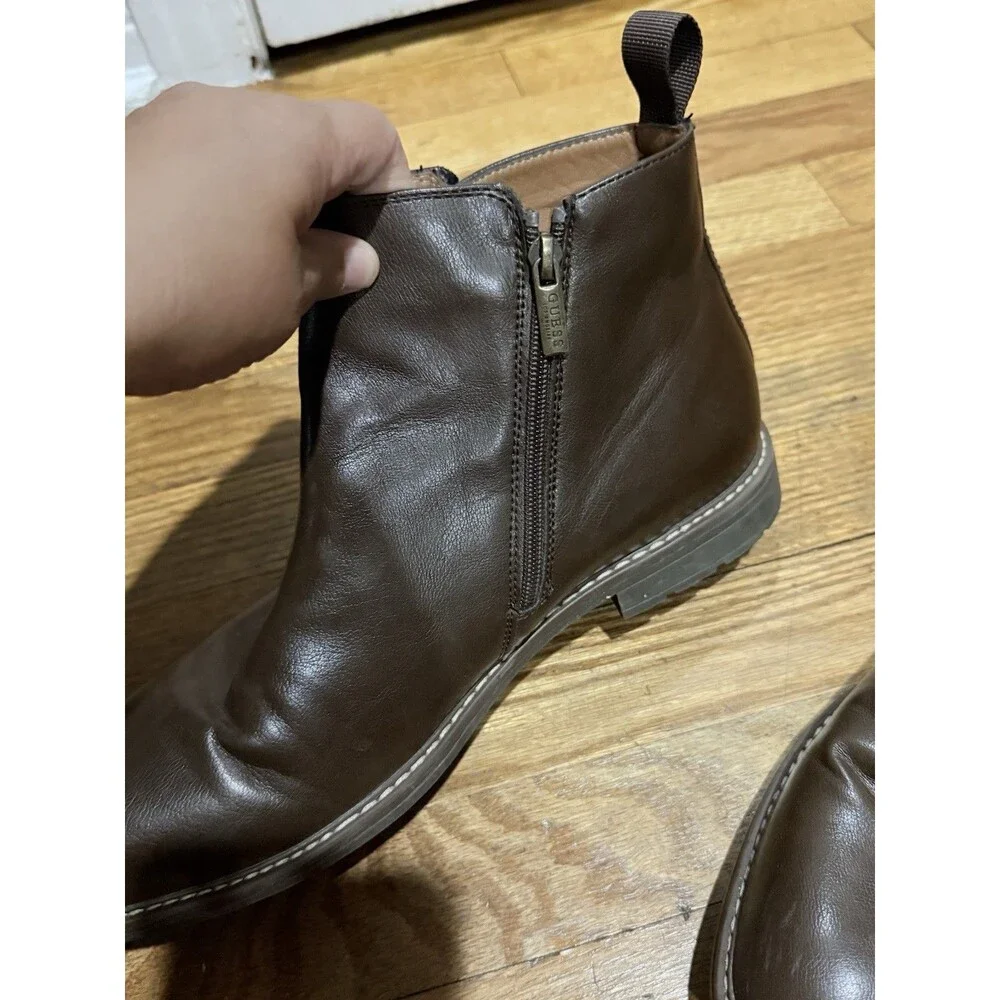 Guess men brown